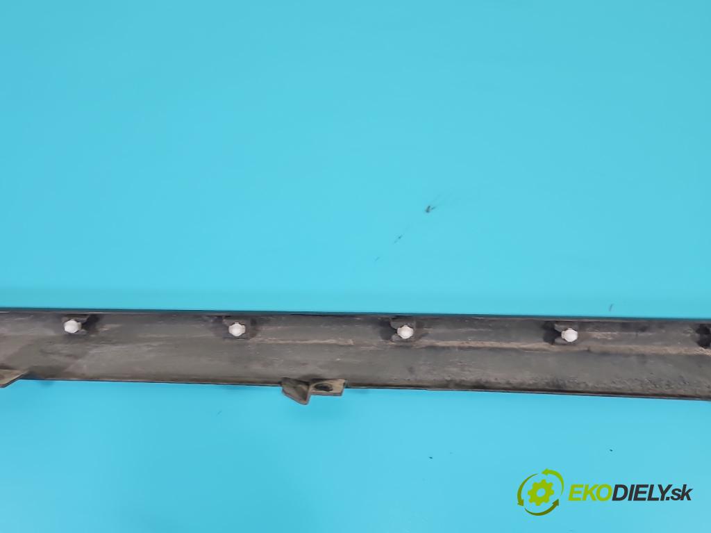 Seat Arona 2017- 1.0 TSI 110 hp manual 81 kW 999 cm3 5- lišta práh: pravé 6F9853852 (Prahová lišta)