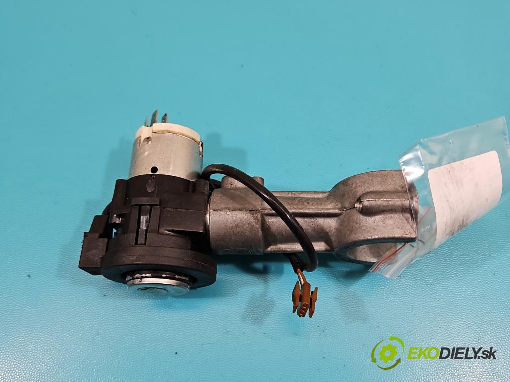 Skoda Felicia 1.3 mpi 68 HP manual 50 kW 1289 cm3 5- Spínačka  (Spínacia skrinka)