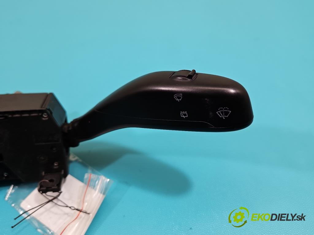 Seat Ibiza III 6L 2002-2008 1.4 tdi 80 HP manual 59 kW 1422 cm3 3- prepínač komplex: 6Q0953503CE (Prepínacie páčky pod volantom)