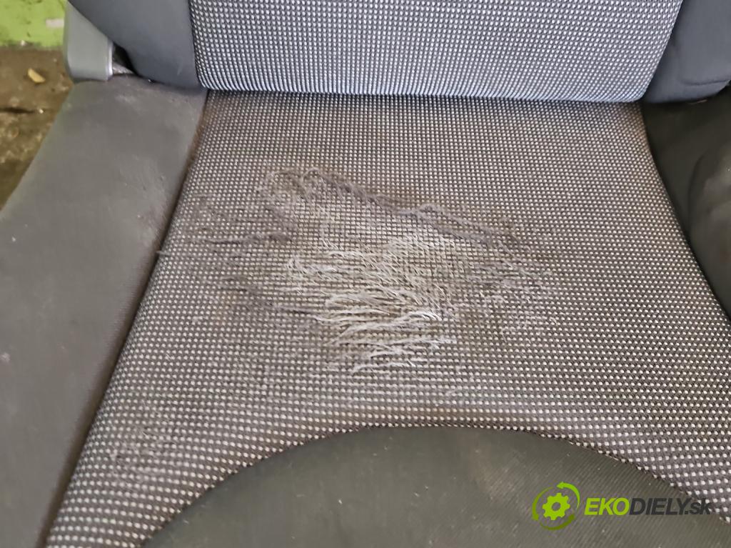 Toyota Proace I 2013-2016 2.0 D4D 128 HP manual 94 kW 1997 cm3 5- Sedačka ľavý  (Sedadlo)