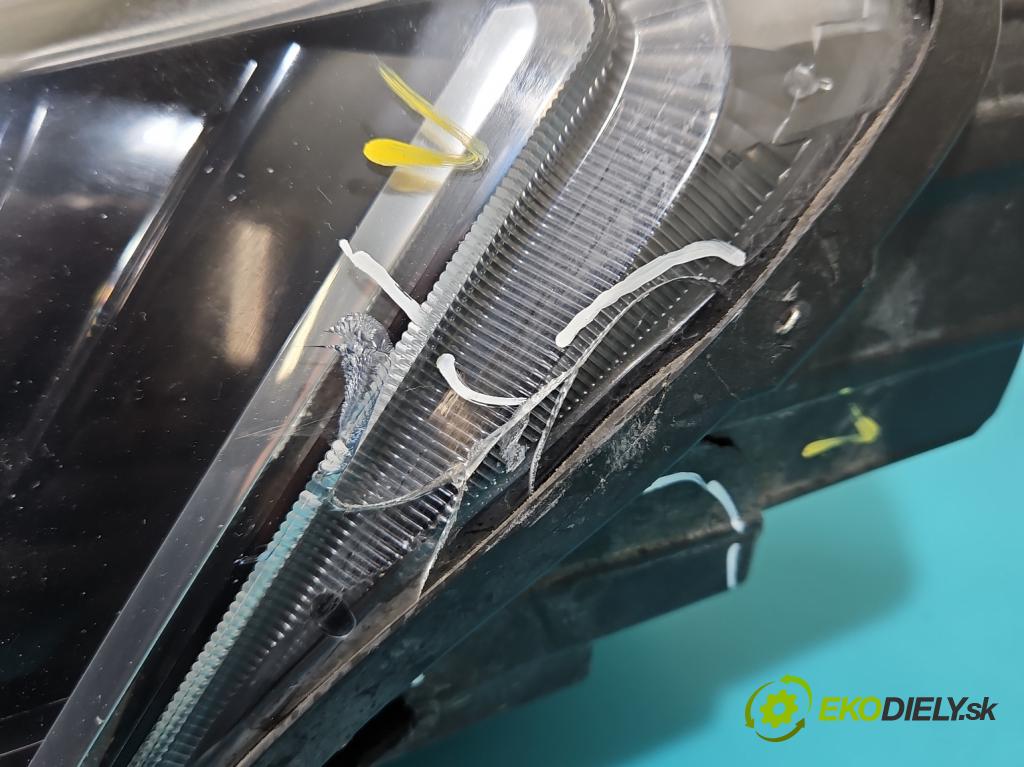 Skoda Superb III 2015-2024 2.0 TDI 190 hp automatic 140 kW 1968 cm3 5- světlo levý 3V1941015B (Klika dveří ostatní)