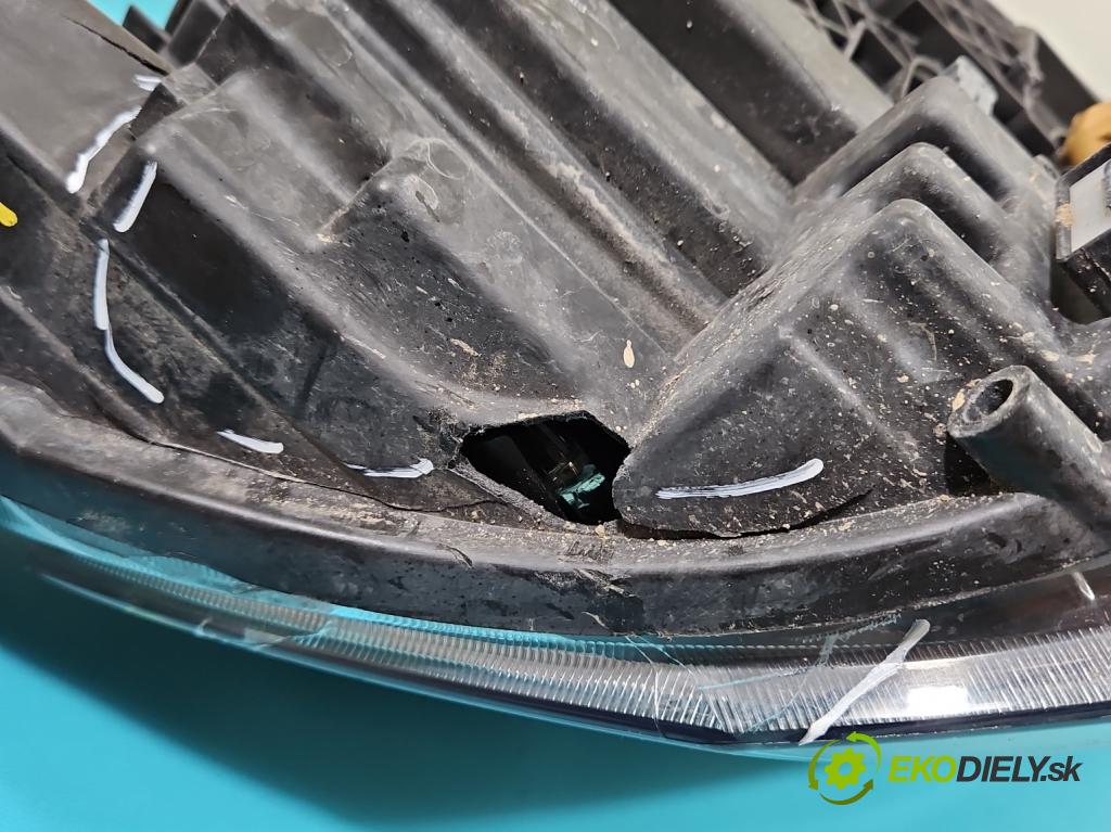 Skoda Superb III 2015-2024 2.0 TDI 190 hp automatic 140 kW 1968 cm3 5- světlo levý 3V1941015B (Klika dveří ostatní)