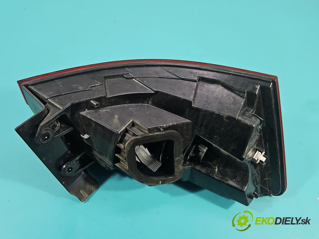 Skoda Superb III 2015-2024 2.0 TDI 190 HP automatic 140 kW 1968 cm3 5- svetlo / reflektor zadné pravé 3V9945208 (Kľučka dverí ostatné)