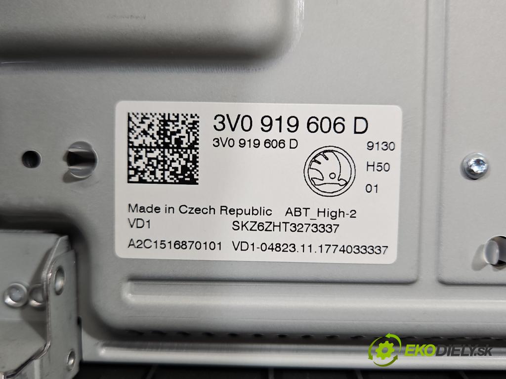 Skoda Superb III 2015-2024 2.0 TDI 190 HP automatic 140 kW 1968 cm3 5- Zobrazit: 3V0919606D (Prístrojová doska)