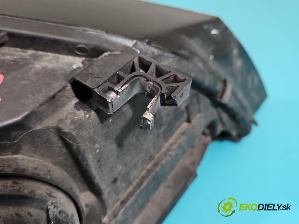 Audi A7 4G 2010-2018 4.0 V8 TFSI 420hp automatic 309 kW 3993 cm3 5- světlo levý 4G8941043A (Klika dveří ostatní)