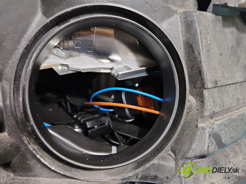 Audi A7 4G 2010-2018 4.0 V8 TFSI 420hp automatic 309 kW 3993 cm3 5- světlo levý 4G8941043A (Klika dveří ostatní)