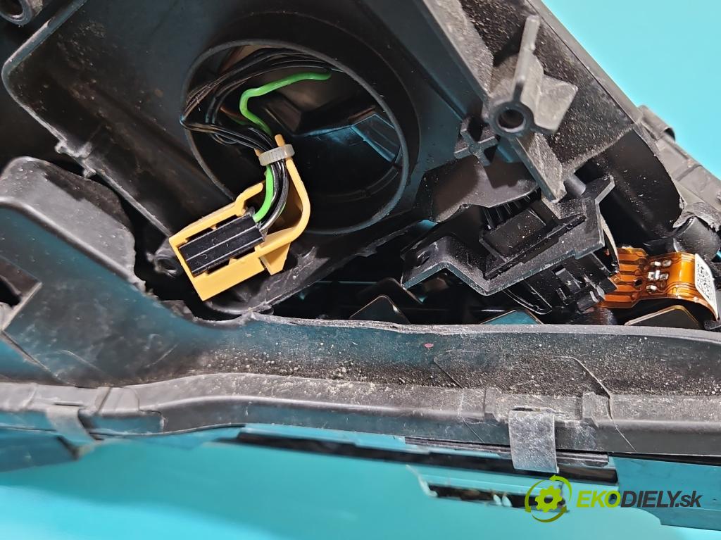 Audi A7 4G 2010-2018 4.0 V8 TFSI 420hp automatic 309 kW 3993 cm3 5- světlo levý 4G8941043A (Klika dveří ostatní)