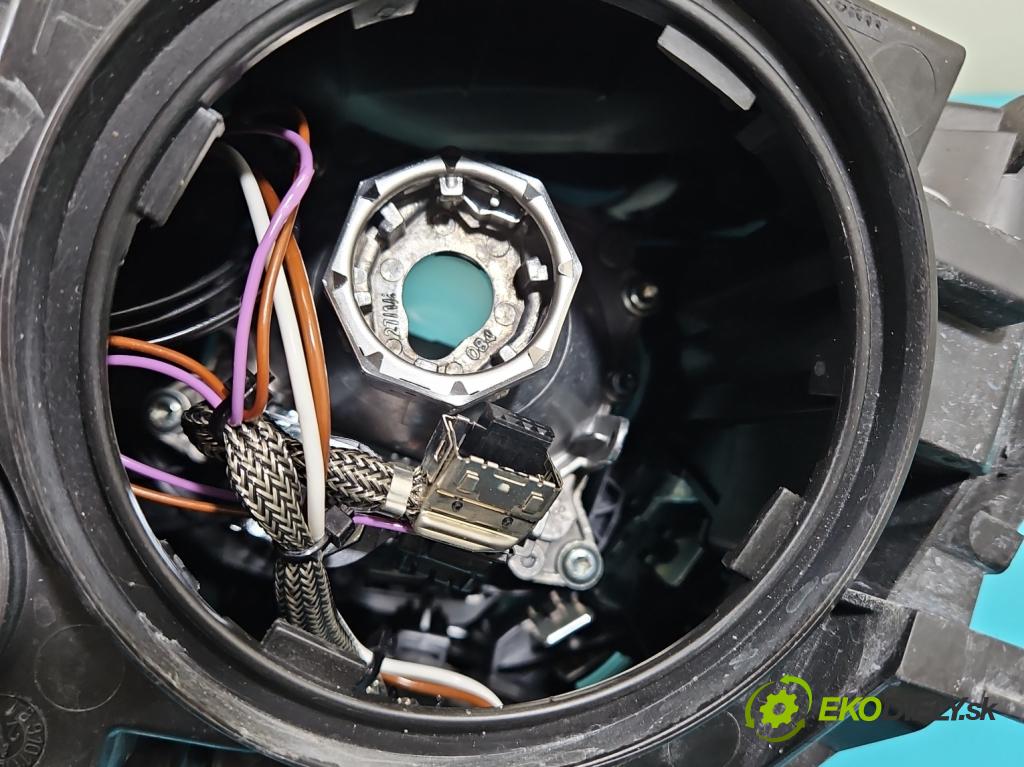 Audi A7 4G 2010-2018 4.0 V8 TFSI 420hp automatic 309 kW 3993 cm3 5- světlo pravý 4G8941006 (Pravé přední světlo)