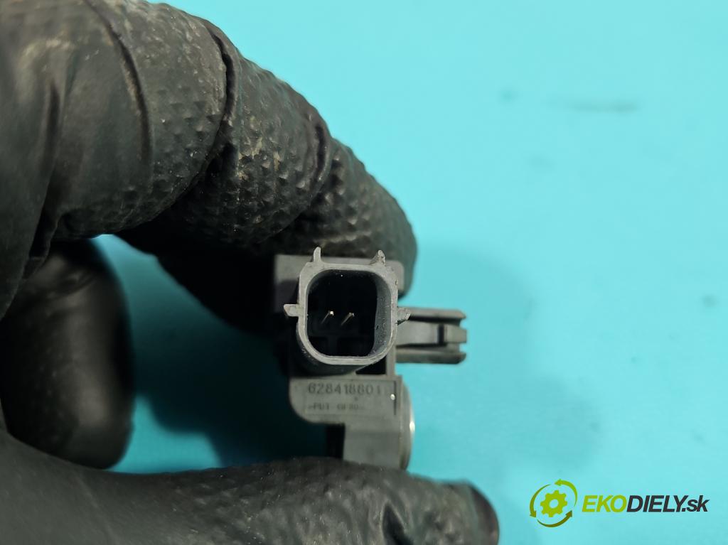 Volvo V40 II 2012-2019 1.6 D2 114 HP manual 84 kW 1560 cm3 5- snímač šokovat: 31387891 (Snímač nárazu)