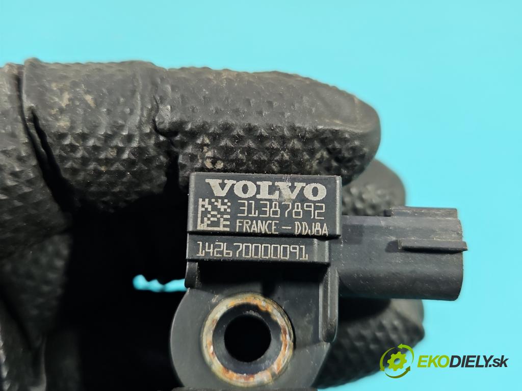 Volvo V40 II 2012-2019 1.6 D2 114 HP manual 84 kW 1560 cm3 5- snímač šokovat: 31387892 (Snímač nárazu)