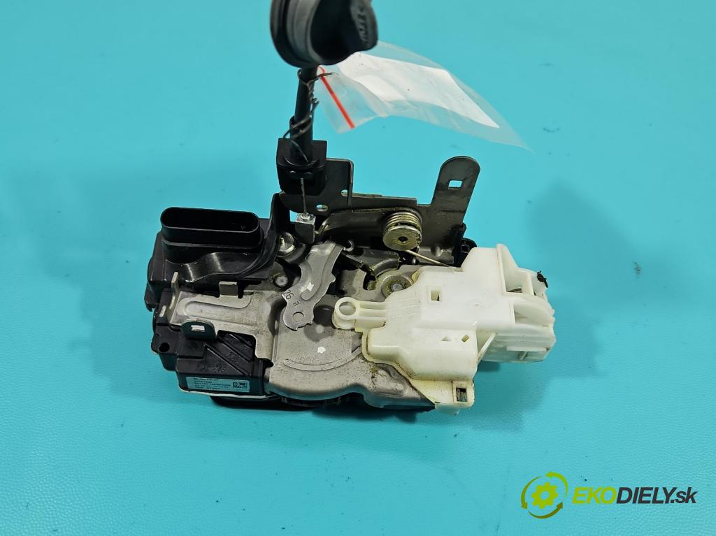 Volvo V40 II 2012-2019 1.6 D2 114 hp manual 84 kW 1560 cm3 5- zámek přední pravý 31391825
