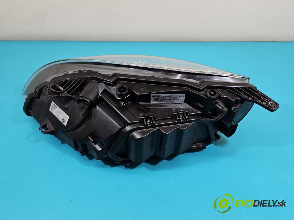 Volvo V40 II 2012-2019 1.6 D2 114 HP manual 84 kW 1560 cm3 5- Reflektor: pravý 31420004 (Svetlo predné pravé)