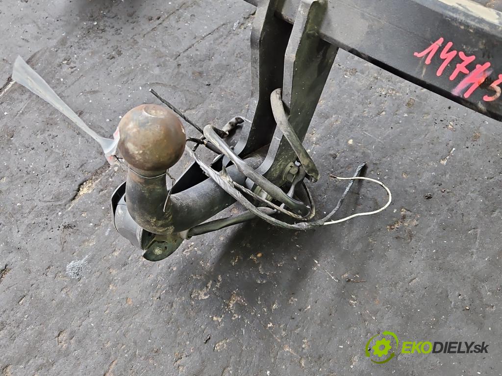 Ssangyong Rexton I 2001-2017 2.7 XDI 165 HP automatic 121 kW 2696 cm3 5- Hák: vlečení:  (Ťažné zariadenie)