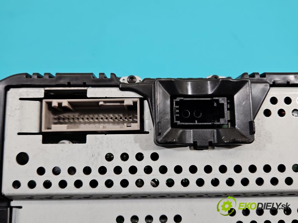 Audi A7 4G 2010-2018 4.0 V8 TFSI 420 hp automatic 309 kW 3993 cm3 5- prístrojovka/ budíky 4G8920934A (Prístrojová doska)