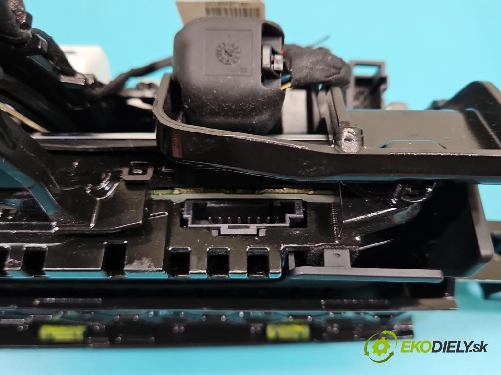 Audi A7 4G 2010-2018 4.0 V8 TFSI 420 hp automatic 309 kW 3993 cm3 5- Zobrazit: 4G1919601N (Prístrojová doska)