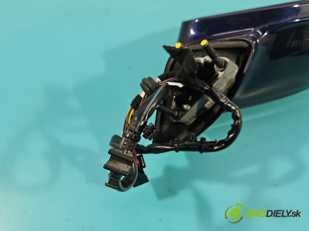 Audi A7 4G 2010-2018 4.0 V8 TFSI 420hp automatic 309 kW 3993 cm3 5- zpětné zrcátko pravé  (Klika dveří ostatní)