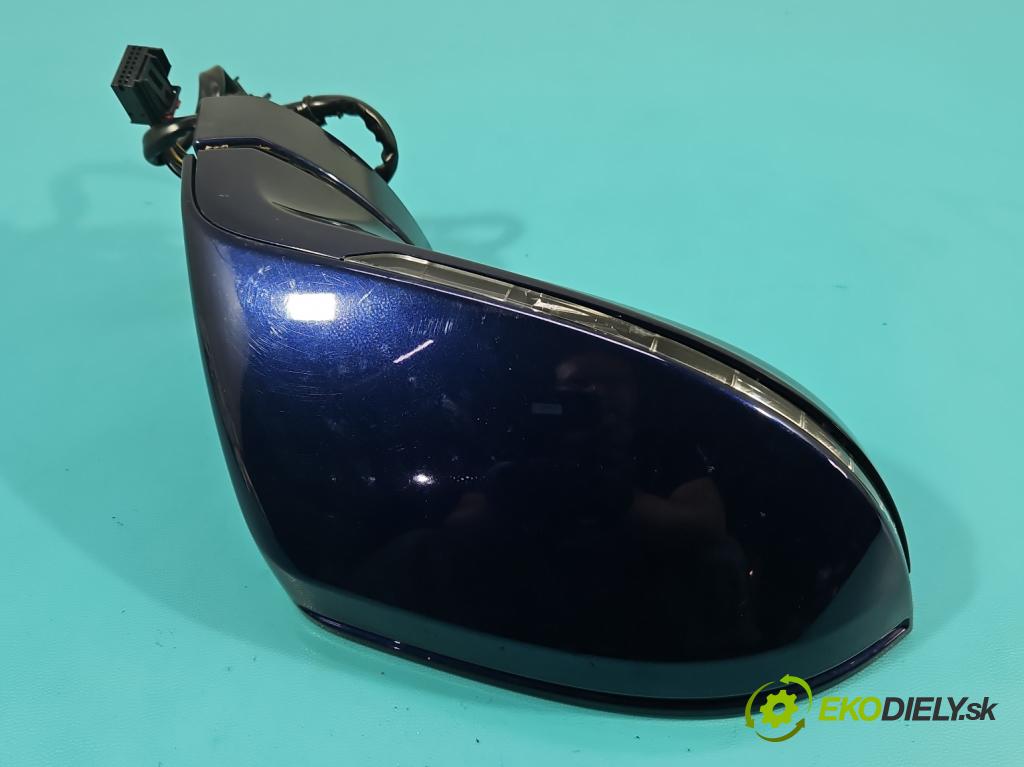 Audi A7 4G 2010-2018 4.0 V8 TFSI 420hp automatic 309 kW 3993 cm3 5- zpětné zrcátko pravé  (Klika dveří ostatní)