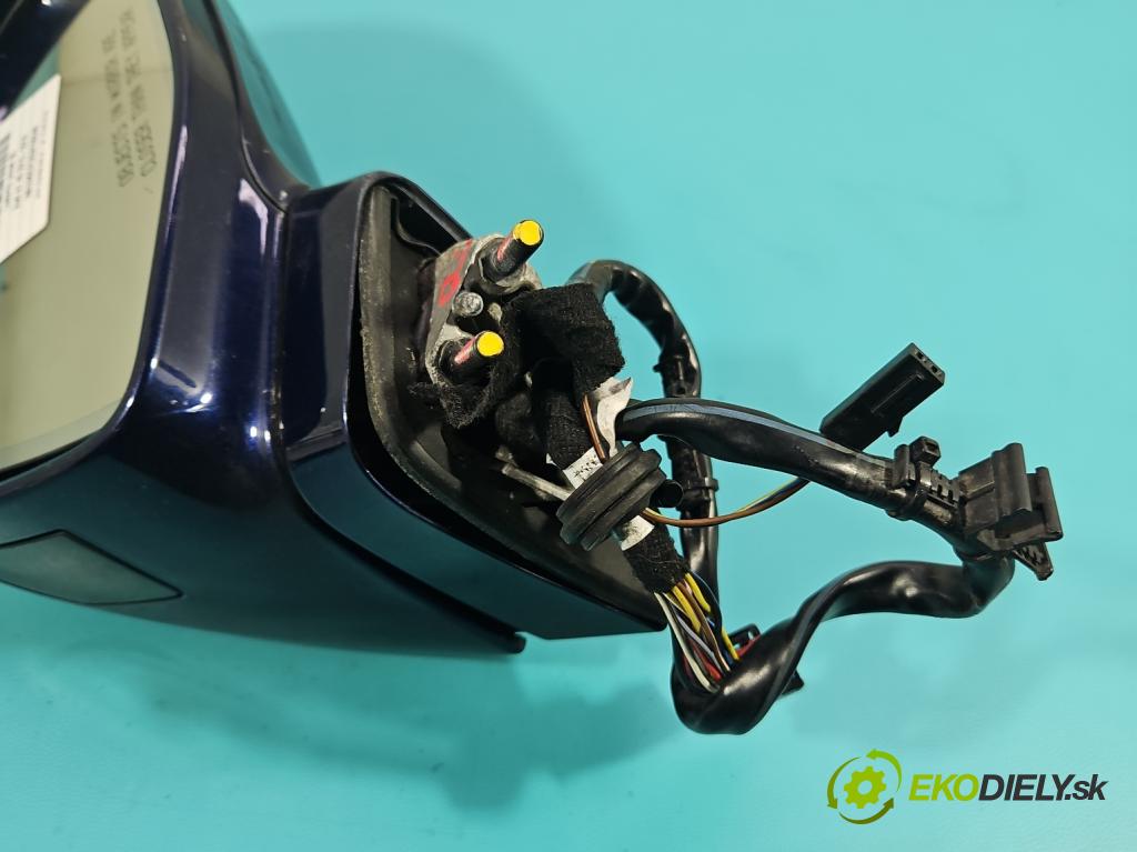 Audi A7 4G 2010-2018 4.0 V8 TFSI 420hp automatic 309 kW 3993 cm3 5- zpětné zrcátko pravé  (Klika dveří ostatní)