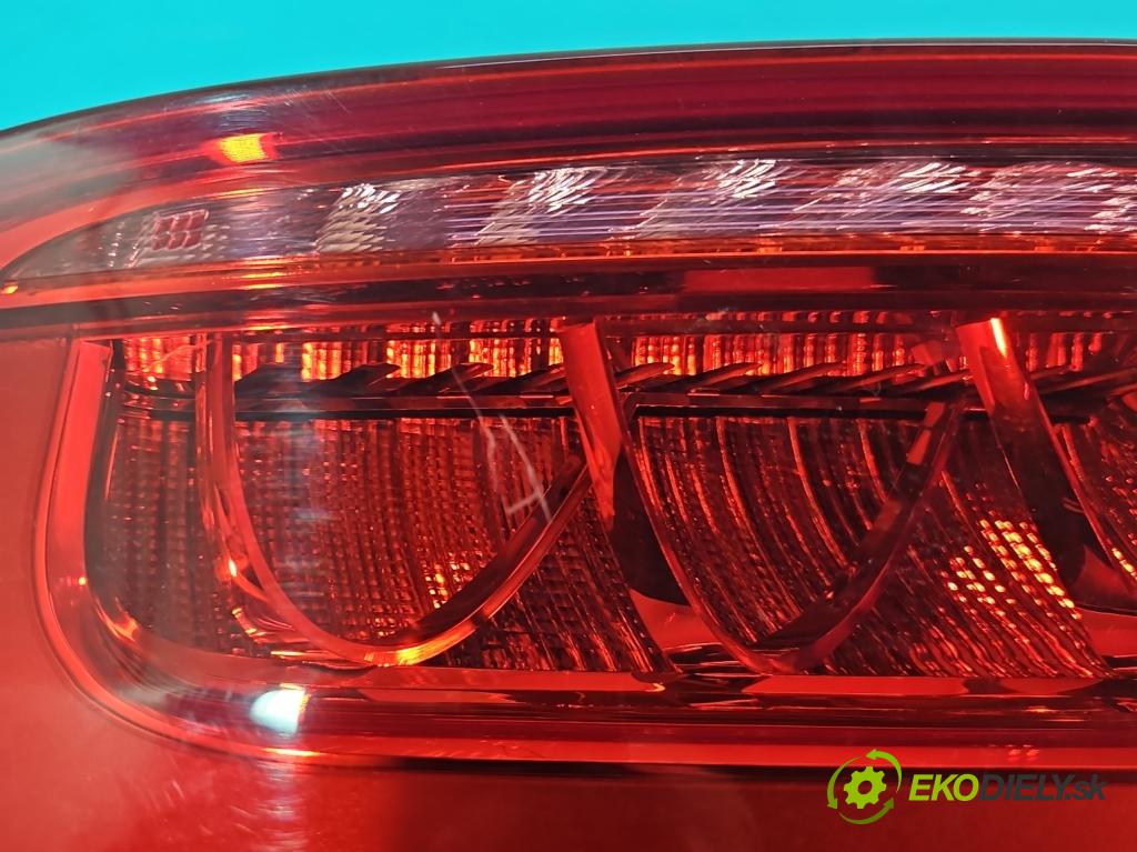Audi A7 4G 2010-2018 4.0 V8 TFSI 420hp automatic 309 kW 3993 cm3 5- světlo zadní levé 4G8945095 (Klika dveří ostatní)