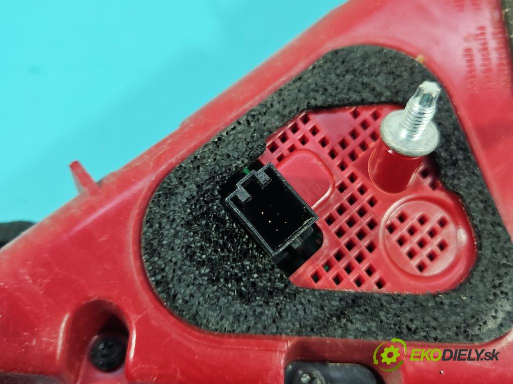 Audi A7 4G 2010-2018 4.0 V8 TFSI 420hp automatic 309 kW 3993 cm3 5- světlo zadní levé 4G8945093 (Klika dveří ostatní)