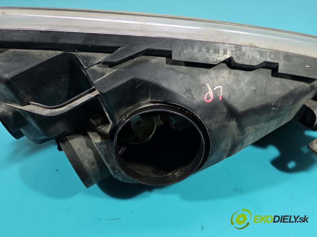 Citroen C4 Picasso I 2006-2013 2.0 hdi 136hp automatic 100 kW 1997 cm3 5- světlo levý  (Klika dveří ostatní)