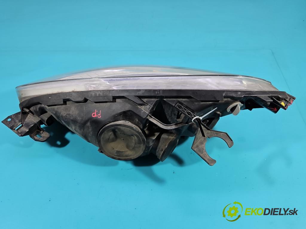 Citroen C4 Picasso I 2006-2013 2.0 hdi 136 HP automatic 100 kW 1997 cm3 5- Reflektor: pravý  (Svetlo predné pravé)