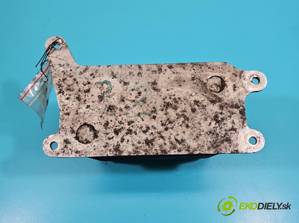 Vw Phaeton 3.2 V6 fsi 241KM automatic 177 kW 3189 cm3 4- chladič oleja: 3D0409061G