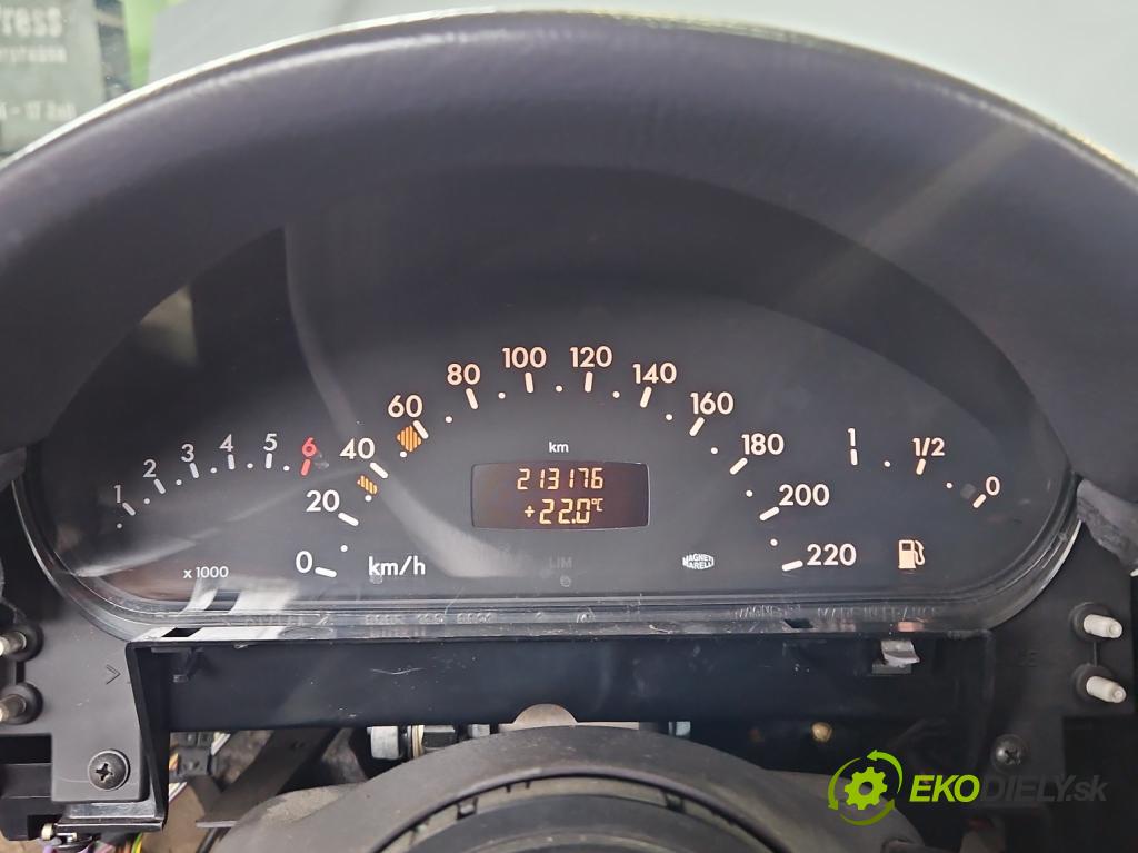 Mercedes A W168 1997-2004 1.6 102 HP manual 75 kW 1598 cm3 5- prístrojovka/ budíky A1685404011 (Prístrojová doska)