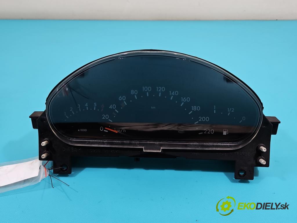 Mercedes A W168 1997-2004 1.6 102 HP manual 75 kW 1598 cm3 5- prístrojovka/ budíky A1685404011 (Prístrojová doska)