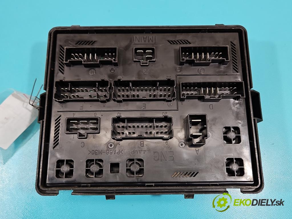 Ssangyong Rexton I 2001-2017 2.7 XDI 165 hp automatic 121 kW 2696 cm3 5- skříňka pojistková Y220-EDP (Pojistkové skříňky)