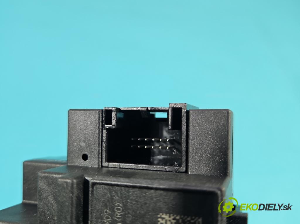 Audi Q5 2008-2016 2.0 TFSI 252KM automatic 185 kW 1984 cm3 5- Spínačka 8K0909131D (Spínacia skrinka)