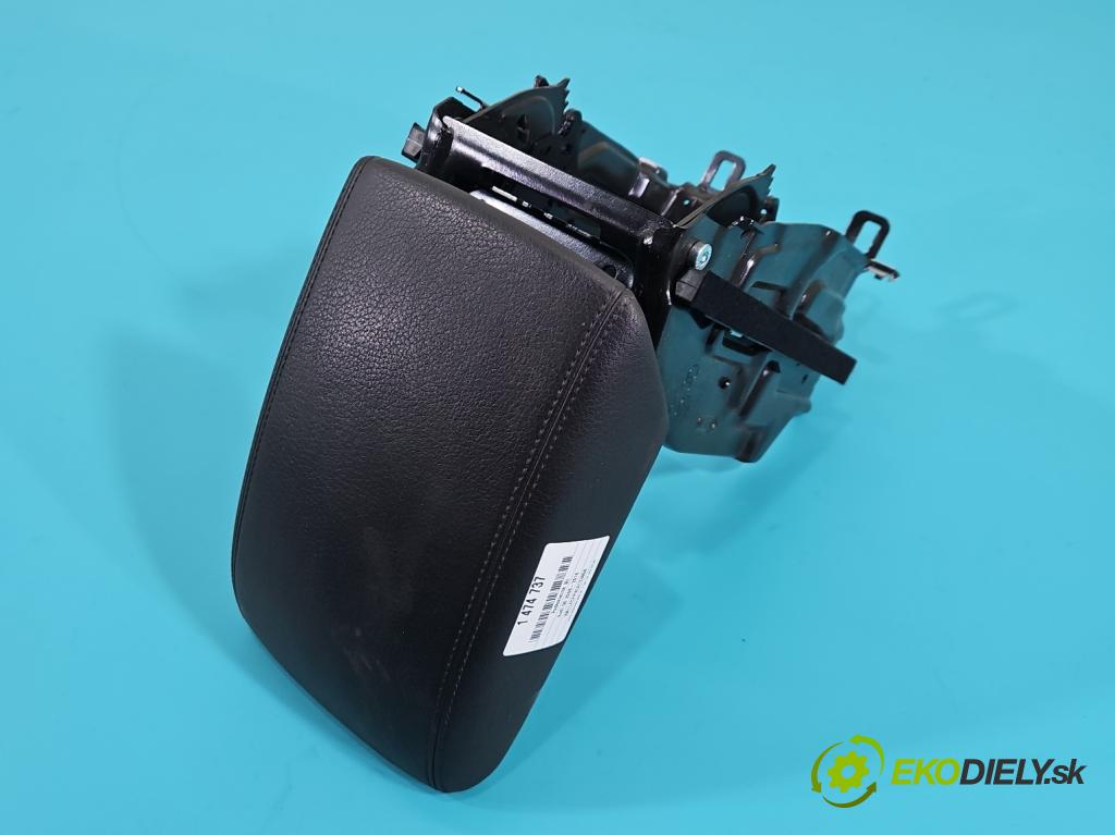 Audi Q5 2008-2016 2.0 TFSI 252KM automatic 185 kW 1984 cm3 5- operadlo 8R0864283A (Lakťová opierka)