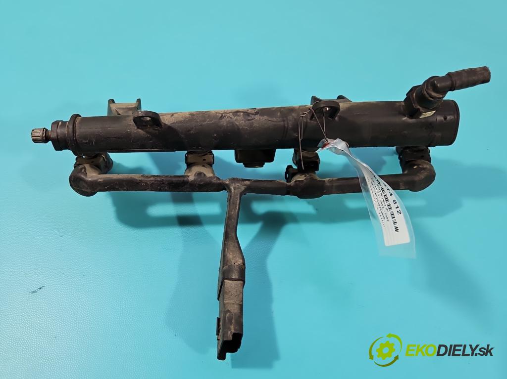 Citroen C3 I 2002-2009 1.4 8V 73 HP manual 54 kW 1360 cm3 5- vstrek 01F002A (Vstrekovač paliva)