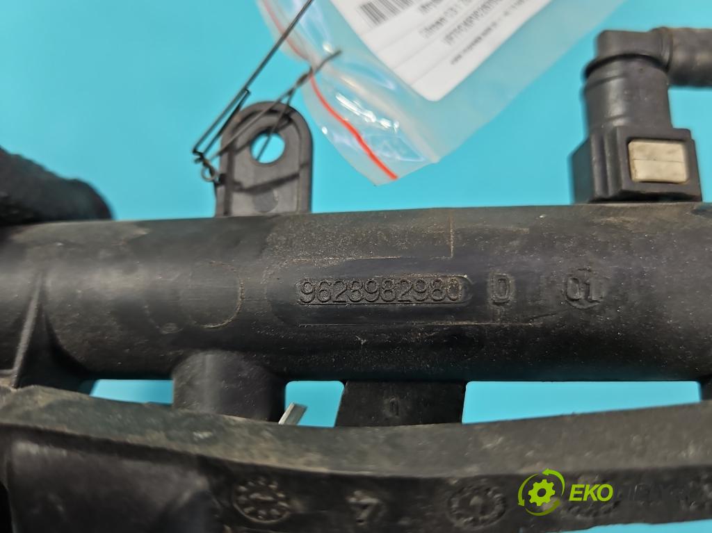 Citroen C3 I 2002-2009 1.4 8V 73 HP manual 54 kW 1360 cm3 5- vstrek 01F002A (Vstrekovač paliva)