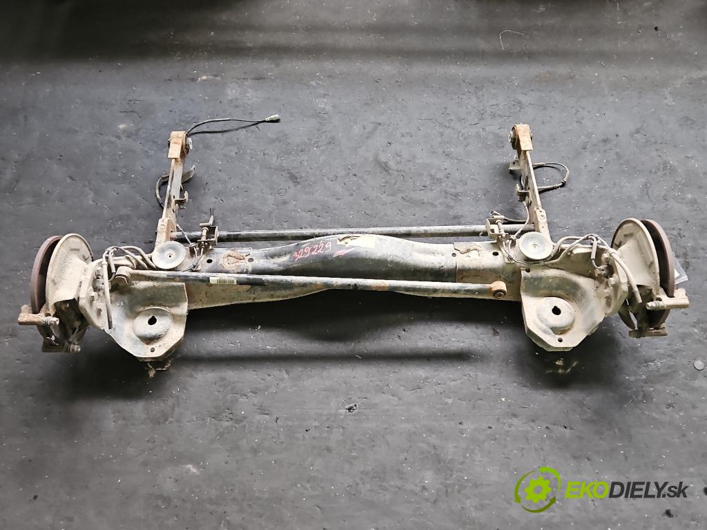 Toyota Proace I 2013-2016 2.0 D4D 128 HP manual 94 kW 1997 cm3 5- zadna výstuha  (Výstuha zadná)