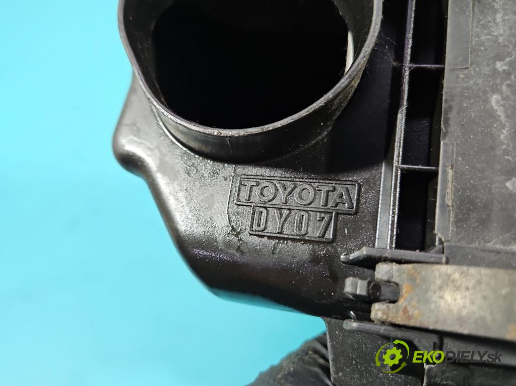 Toyota Yaris III 2011-2020 1.3 vvti 99 HP manual 73 kW 1329 cm3 5- obal filtra vzduchu BS014140-318 (Obal vzduchového filtra)