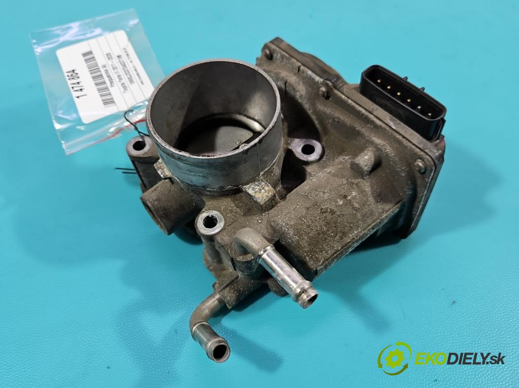 Toyota Yaris III 2011-2020 1.3 vvti 99 HP manual 73 kW 1329 cm3 5- klapka 22030-47010 (Škrtiaca klapka)