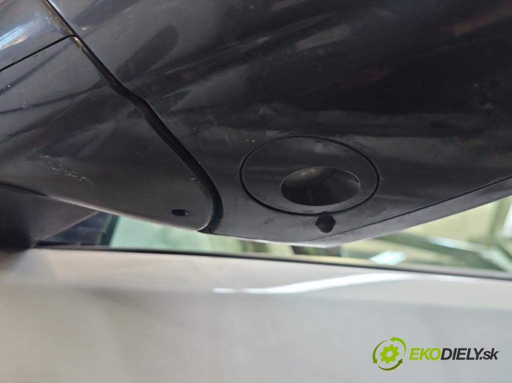 Land rover Discovery Sport 2014-2019 L550 2.0 Td 179KM automatic 132 kW 1999 cm3 5- zpětné zrcátko levé  (Klika dveří ostatní)