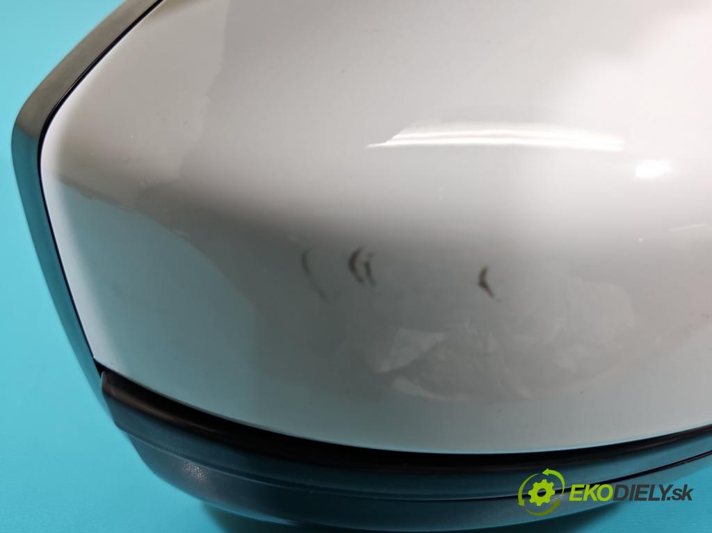 Land rover Discovery Sport 2014-2019 L550 2.0 Td 179KM automatic 132 kW 1999 cm3 5- zpětné zrcátko pravé  (Klika dveří ostatní)