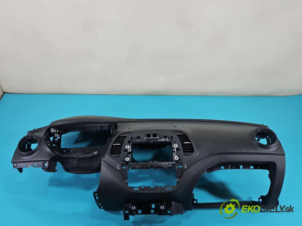 Renault Captur I 2013-2019 0.9 Tce 90 hp manual 66 kW 898 cm3 5- kokpit,přistrojova deska 