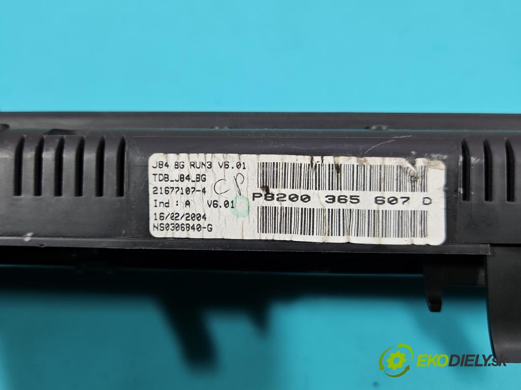 Renault Scenic II 2003-2009 1.9 dci 120 HP manual 88 kW 1870 cm3 5- prístrojovka/ budíky 8200365607D (Prístrojová doska)
