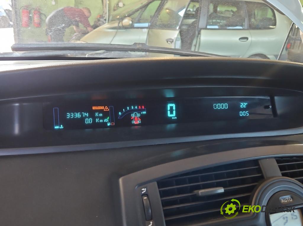 Renault Scenic II 2003-2009 1.9 dci 120 HP manual 88 kW 1870 cm3 5- prístrojovka/ budíky 8200365607D (Prístrojová doska)