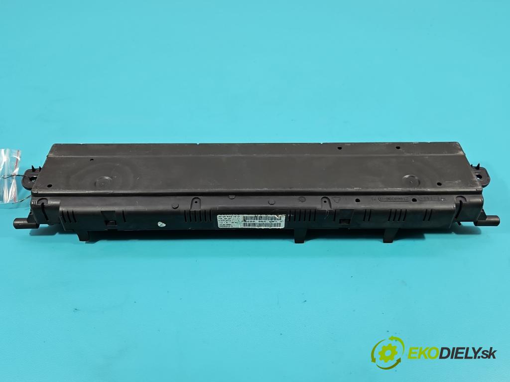 Renault Scenic II 2003-2009 1.9 dci 120 HP manual 88 kW 1870 cm3 5- prístrojovka/ budíky 8200365607D (Prístrojová doska)