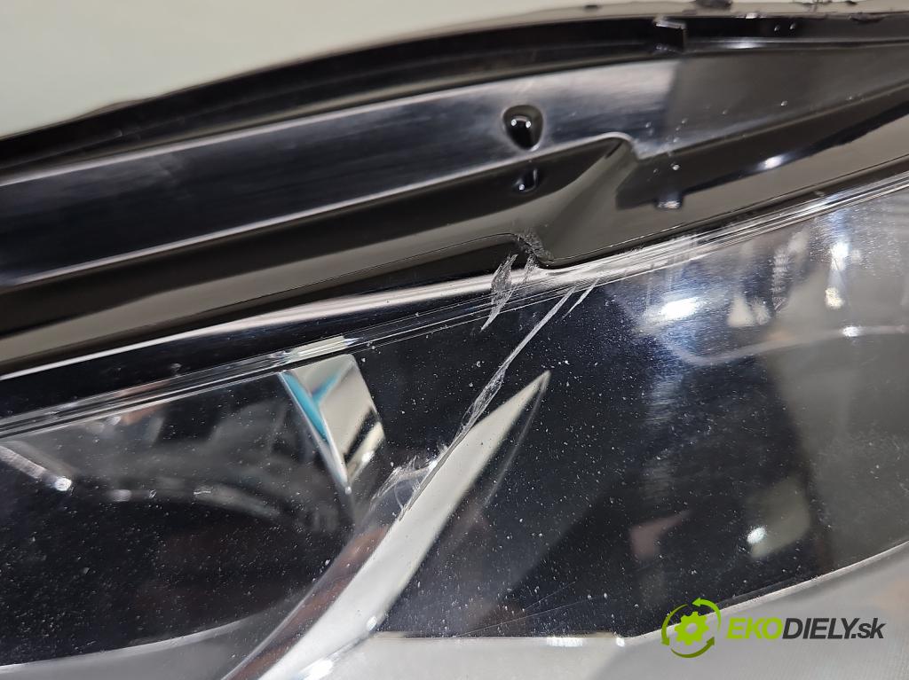 Audi A6 C7 2011-2018 2.0 TFSI 179KM automatic 132 kW 1984 cm3 4- světlo levý  (Klika dveří ostatní)