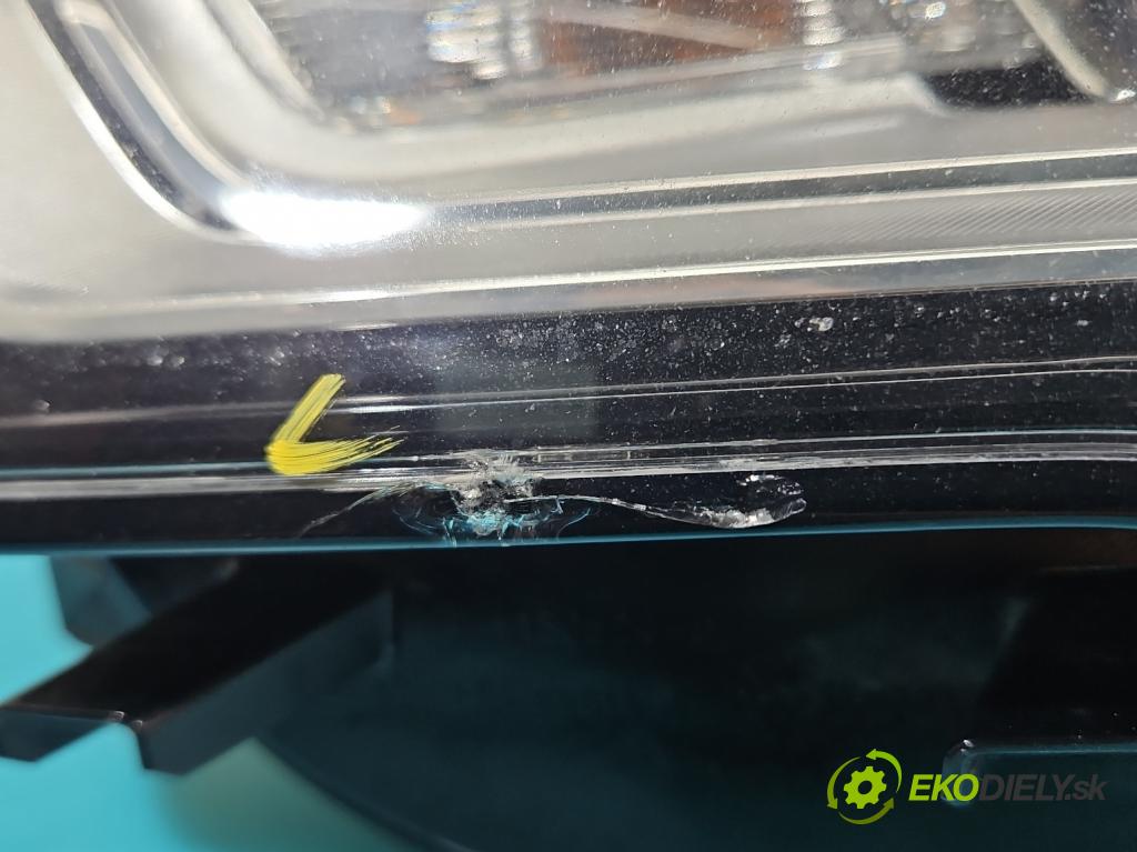 Audi A6 C7 2011-2018 2.0 TFSI 179KM automatic 132 kW 1984 cm3 4- světlo levý  (Klika dveří ostatní)