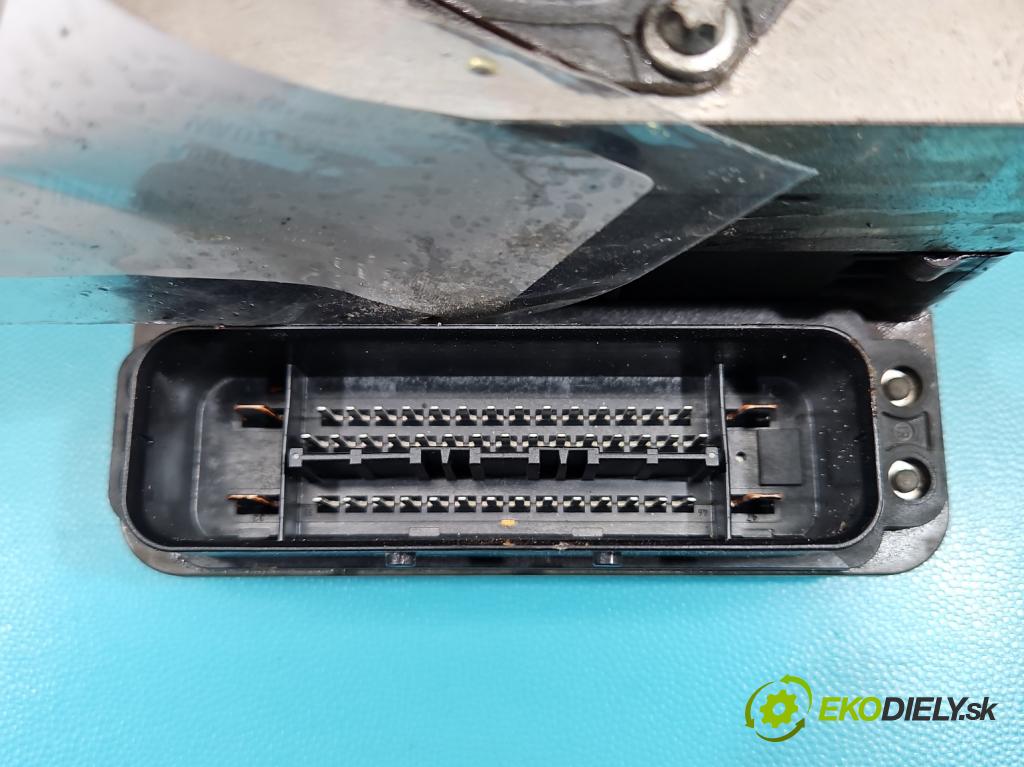 Audi A6 C7 2011-2018 2.0 TFSI 179KM automatic 132 kW 1984 cm3 4- čerpadlo abs 4G0907379H (Pumpa ABS)