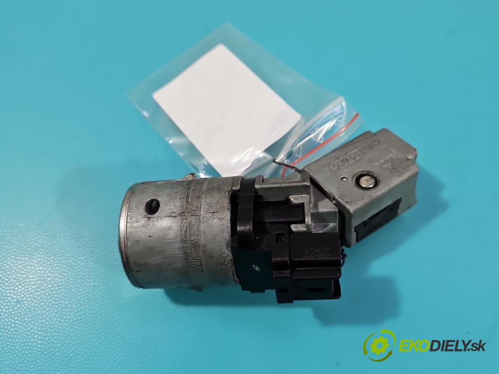 Citroen C4 Picasso I 2006-2013 2.0 hdi 136 HP automatic 100 kW 1997 cm3 5- Spínačka  (Spínacia skrinka)