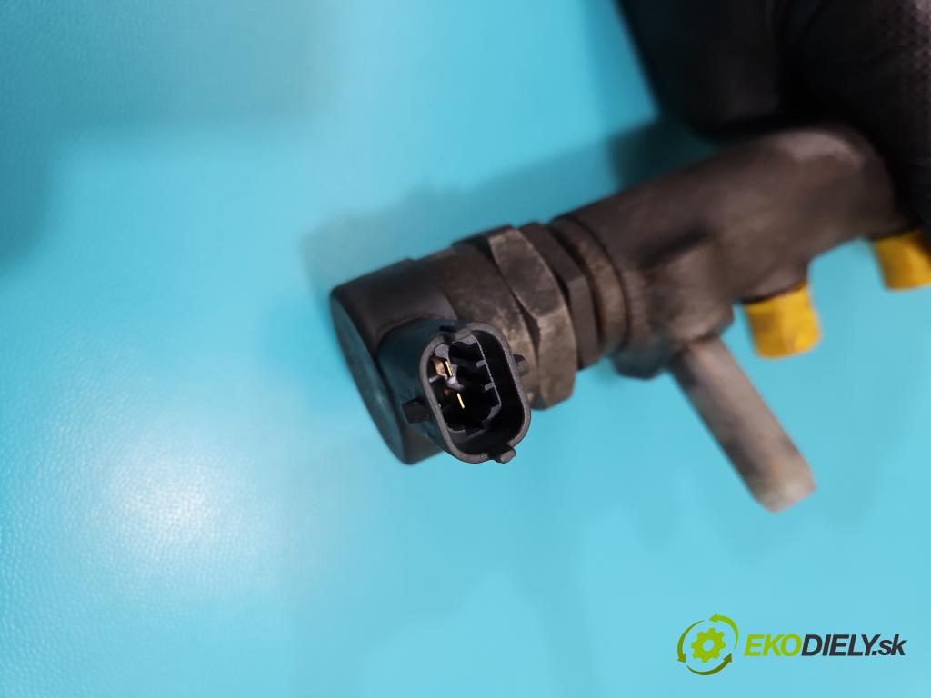 Toyota Yaris II 2005-2011 1.4 D4D 90 HP manual 66 kW 1364 cm3 5- lišta vstrekovacia 0445214133 (Vstrekovacia lišta)