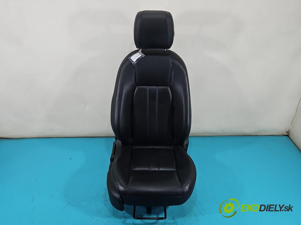 Land rover Discovery Sport 2014-2019 L550 2.0 Td 179KM automatic 132 kW 1999 cm3 5- Sedačka pravý  (Sedadlo)
