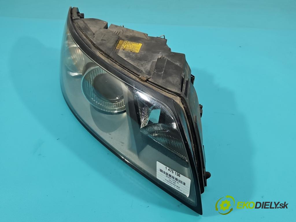 Volvo V50 2.0d 136 HP manual 100 kW 1997 cm3 5- Reflektor: pravý 30698886 (Svetlo predné pravé)